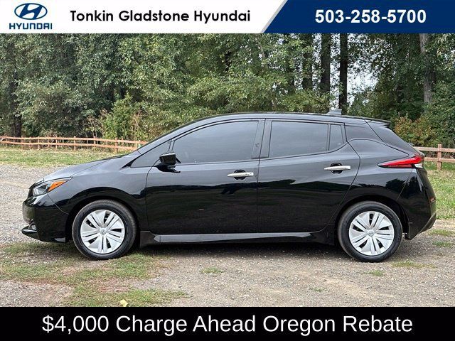 Used 2025 Nissan Leaf S FWD image 6