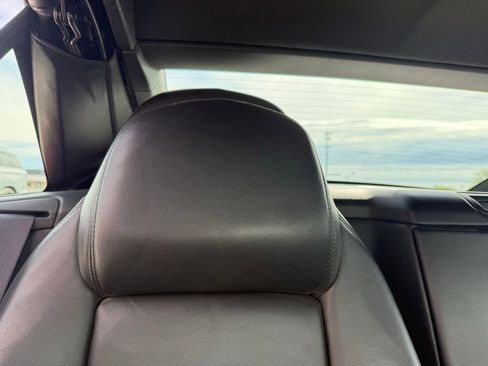 Used 2005 Cadillac XLR image 33