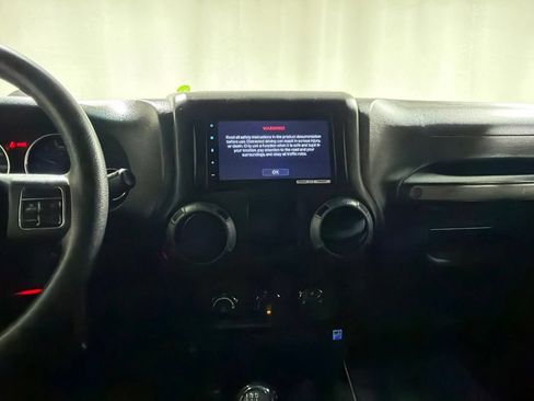 Used 2012 Jeep Wrangler Sport AWD/4WD image 24