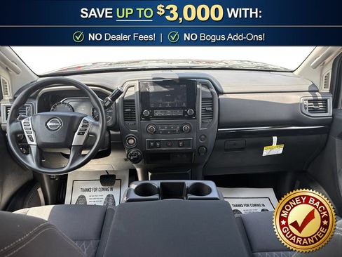 Used 2024 Nissan Titan SV AWD/4WD image 17