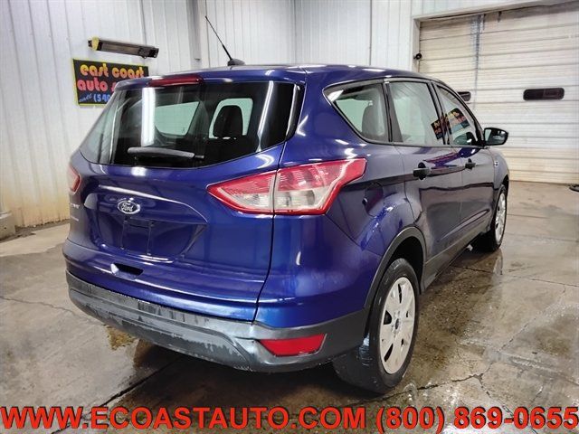 Used 2013 Ford Escape S FWD image 3
