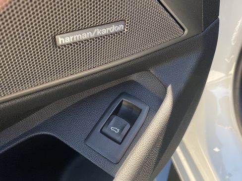 Used 2024 BMW M3 Competition image 27