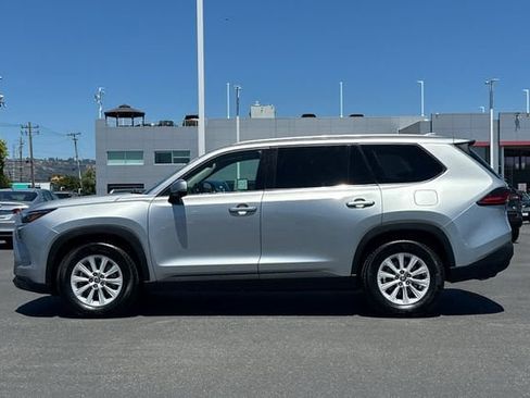 Certified 2025 Toyota Grand Highlander FWD image 7