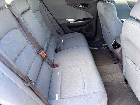 Used 2022 Chevrolet Malibu LT FWD image 13