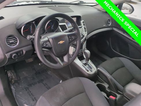 Used 2016 Chevrolet Cruze LT image 10