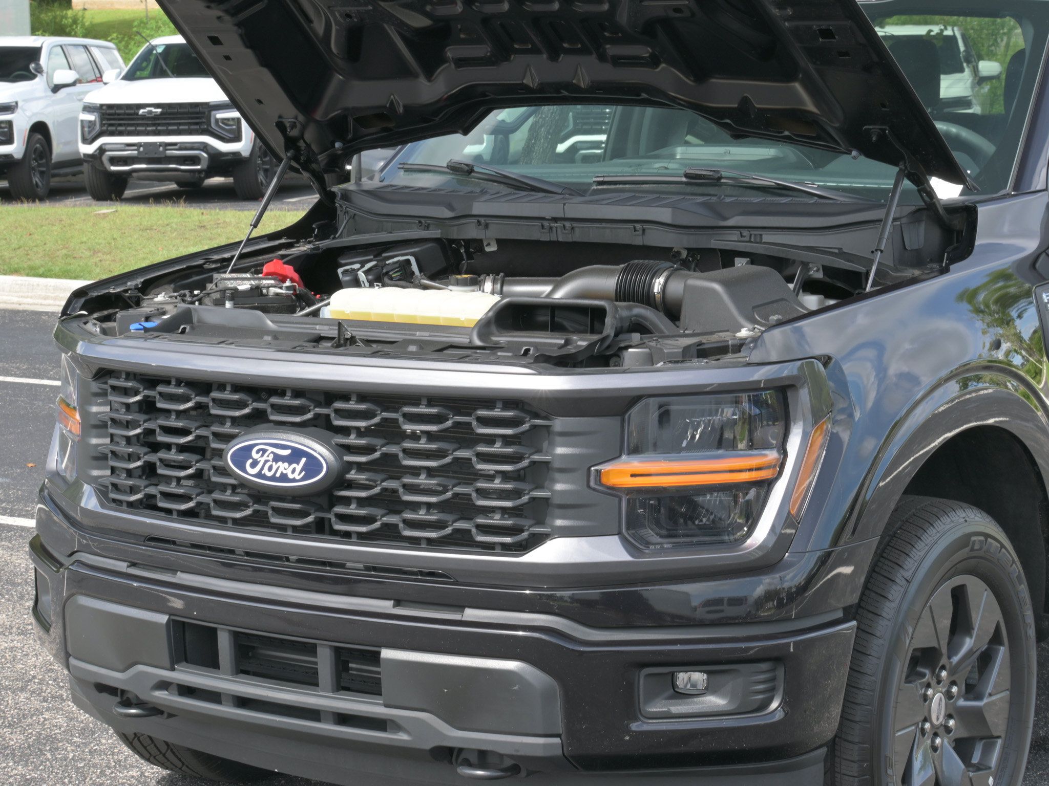 Used 2025 Ford F150 STX w/ Equipment Group 200A AWD/4WD image 8