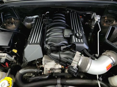 Used 2017 Jeep Grand Cherokee SRT AWD/4WD image 41