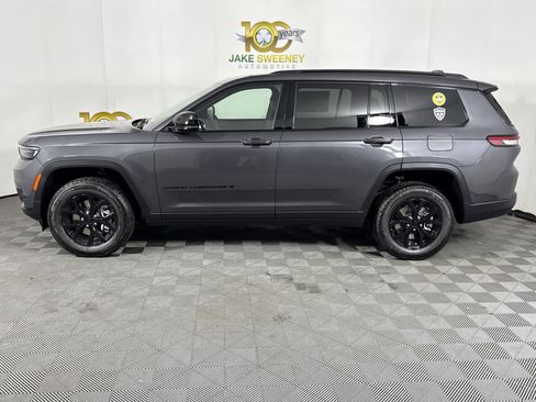 New 2025 Jeep Grand Cherokee L Altitude image 5