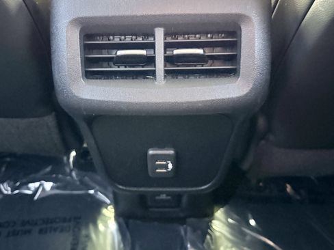 Used 2022 Chevrolet Equinox RS w/ RS Leather Package image 26