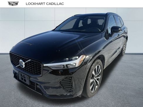 Used 2025 Volvo XC60 B5 Plus image 6