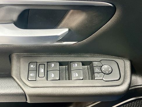 Used 2025 RAM 1500 Big Horn image 18