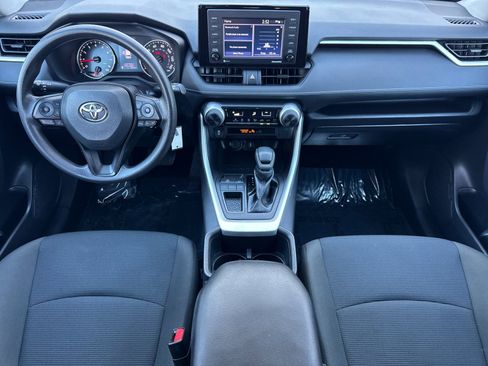 Used 2022 Toyota RAV4 LE image 14