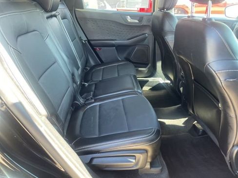 Used 2020 Ford Escape Titanium image 14