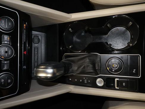 Used 2021 Volkswagen Atlas SEL image 14