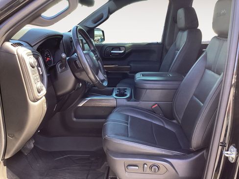 Used 2022 Chevrolet Silverado 1500 High Country w/ Technology Package image 29