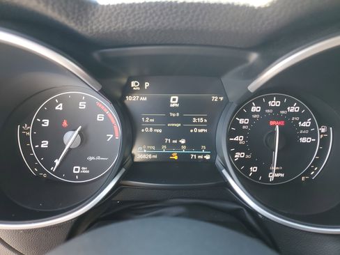 Used 2022 Alfa Romeo Stelvio Sprint image 36