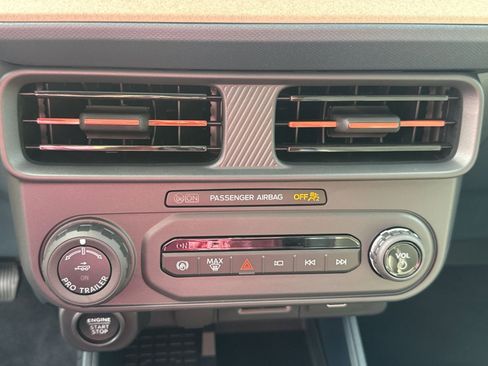 New 2025 Ford Maverick Lariat w/ 4K Tow Package image 36