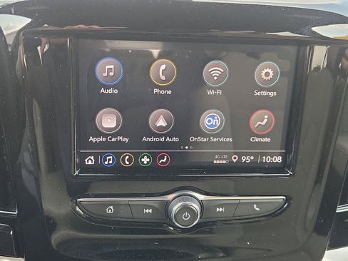 Used 2023 Chevrolet Traverse LS FWD image 13