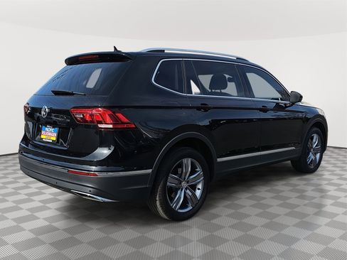 Certified 2020 Volkswagen Tiguan SEL image 5