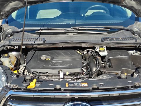 Used 2018 Ford Escape SE w/ SE Sport Appearance Package image 20