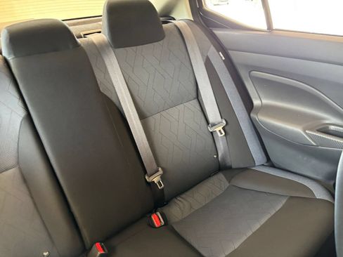 Used 2025 Nissan Versa SV FWD image 34