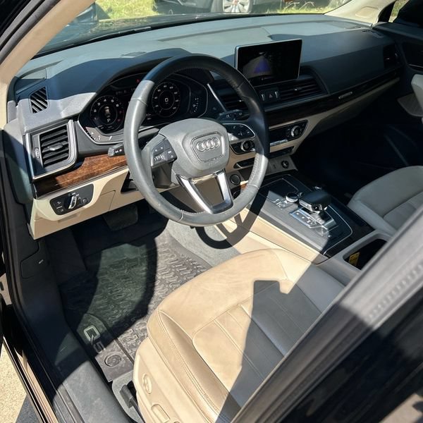 Used 2019 Audi Q5 2.0T Premium Plus AWD/4WD image 4