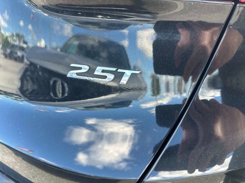 Used 2022 Hyundai Santa Fe Limited FWD image 9