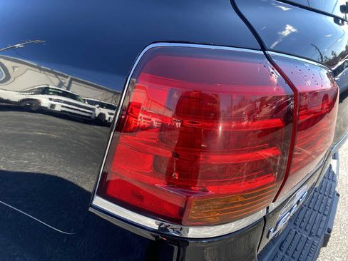 Used 2010 Lexus LX 570 4WD image 11