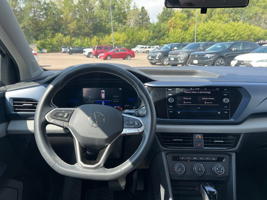 Used 2022 Volkswagen Taos SE AWD/4WD image 25