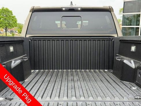 Used 2025 Toyota Tacoma TRD Off-Road w/ TRD Off Road Upgrade Package AWD/4WD image 9