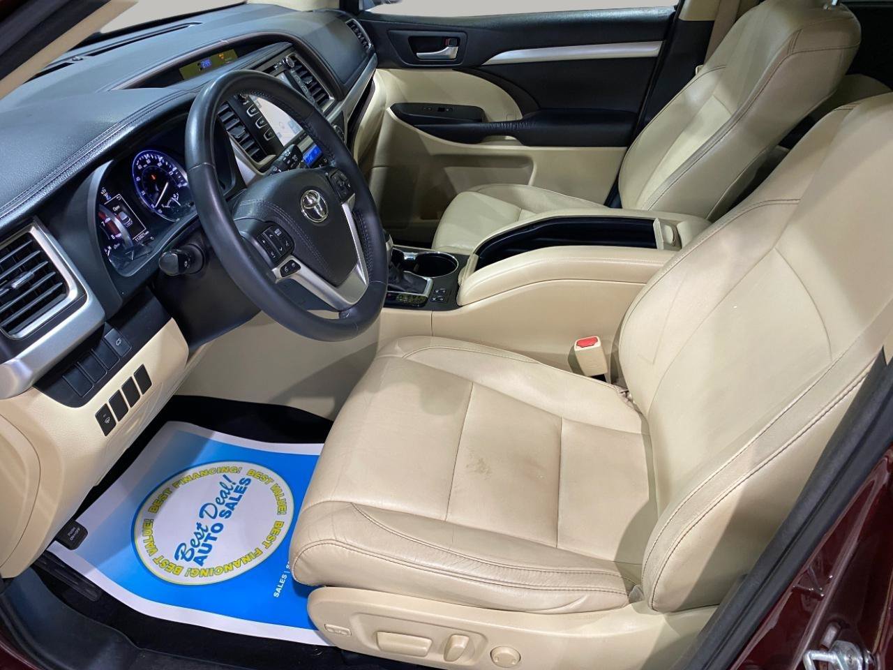 Used 2016 Toyota Highlander XLE AWD/4WD image 9