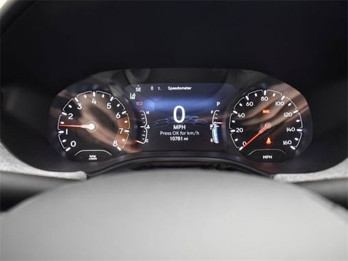 Used 2022 Jeep Compass Latitude image 11
