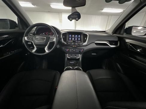 Certified 2024 GMC Terrain SLT w/ Elevation Edition AWD/4WD image 19