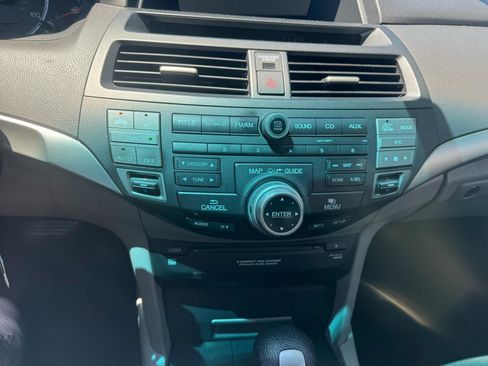 Used 2009 Honda Accord EX-L image 11