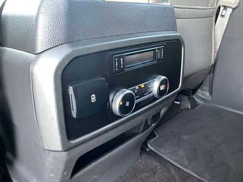 Used 2019 Ford Expedition XLT image 29