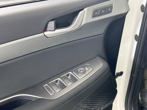 Used 2023 Hyundai Palisade SEL w/ Premium Package image 18