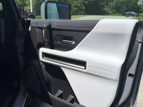 Certified 2025 GMC Hummer EV 3X w/ Battery Pack, 24 Module Pack AWD/4WD image 25
