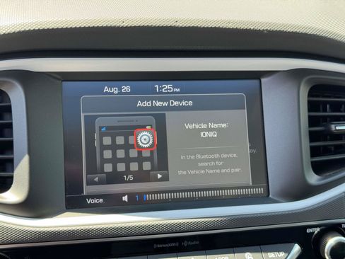 Used 2018 Hyundai Ioniq Limited FWD image 26
