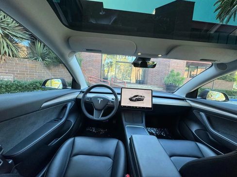 Used 2023 Tesla Model 3 Standard Range RWD image 10