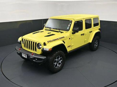 Certified 2023 Jeep Wrangler Unlimited Rubicon w/ Cold Weather Group AWD/4WD image 14