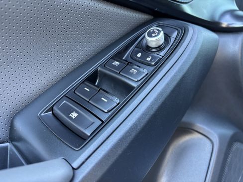 Used 2022 Subaru Crosstrek 2.5i Sport w/ Moonroof Package image 57