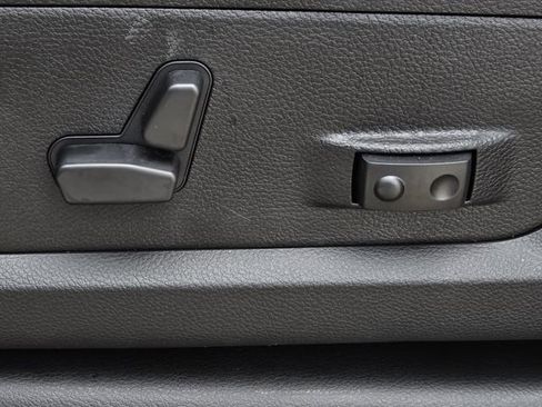 New 2026 RAM 2500 Laramie AWD/4WD image 30