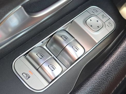 Certified 2024 Mercedes-Benz GLS 450 4MATIC image 29