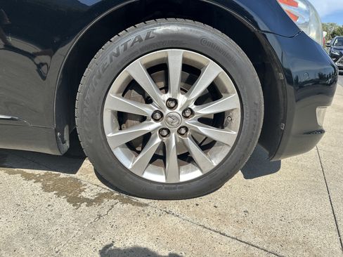 Used 2011 Lexus LS 460 AWD w/ Luxury Value Edition image 35