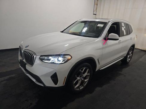 Used 2023 BMW X3 xDrive30i w/ Premium Essential Package image 2
