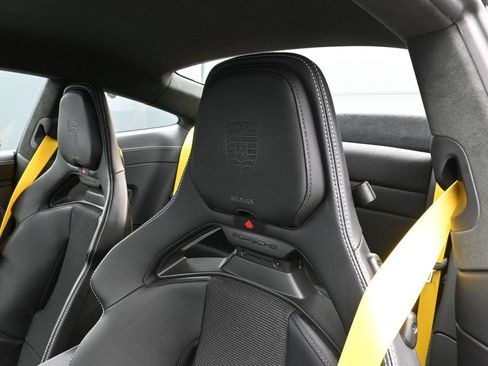 Certified 2026 Porsche 911 GT3 RWD image 15