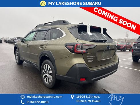 Used 2025 Subaru Outback Premium image 7