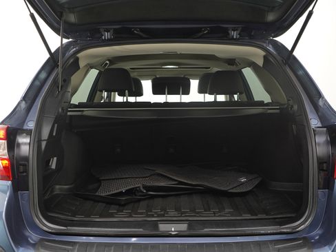 Used 2018 Subaru Outback 2.5i Limited AWD/4WD image 17