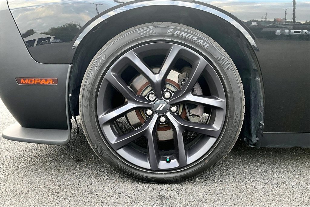 Used 2020 Dodge Challenger R/T w/ Blacktop Package RWD image 2