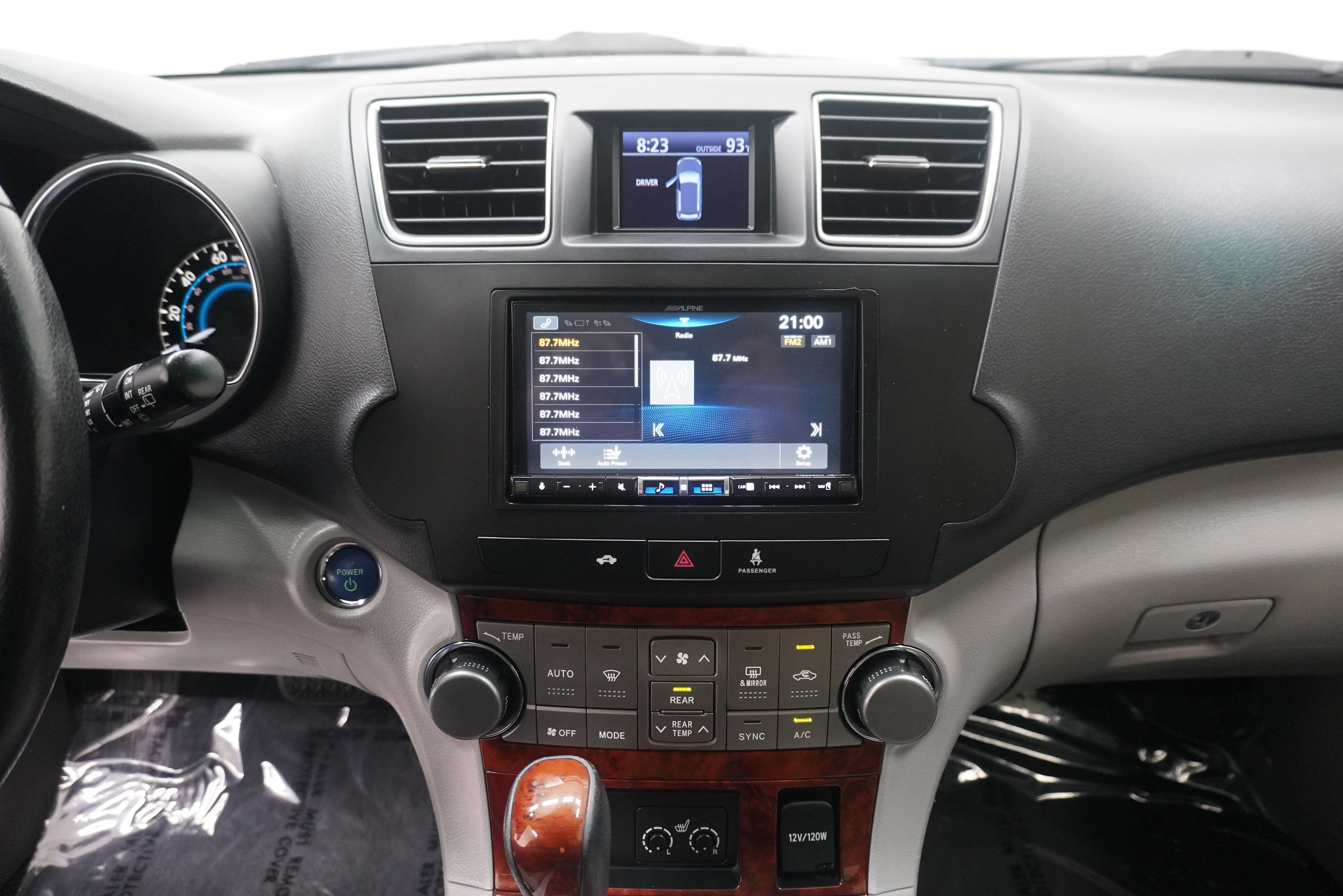 Used 2012 Toyota Highlander Limited AWD/4WD image 22